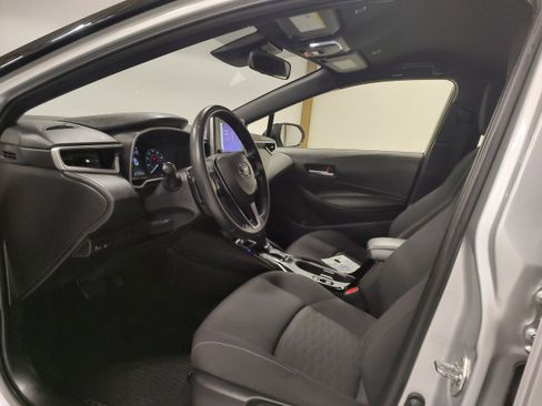 Used 2023 Toyota Corolla SE w/ SE Premium Package image 10