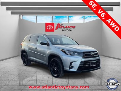 Used 2019 Toyota Highlander SE