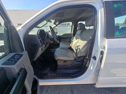 Used 2022 Ford F250 XL w/ Power Equipment Group image 8