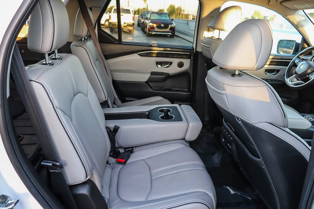 Used 2023 Honda Pilot Elite image 19