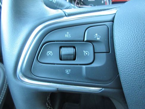 Used 2022 Buick Encore GX Select w/ Sport Touring Package image 25