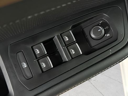 New 2026 Volkswagen Atlas SE image 22