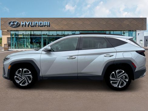 New 2026 Hyundai Tucson Limited FWD image 3
