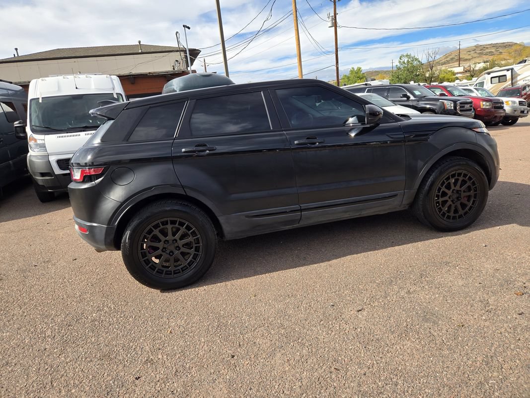 Used 2017 Land Rover Range Rover Evoque SE AWD/4WD image 18