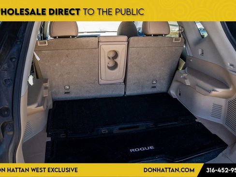 Used 2017 Nissan Rogue SV w/ SV Premium Package image 29