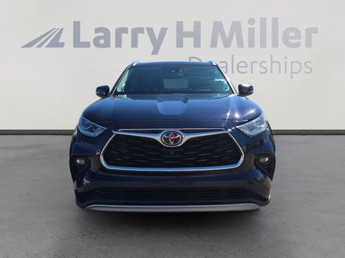 Used 2020 Toyota Highlander Platinum image 8