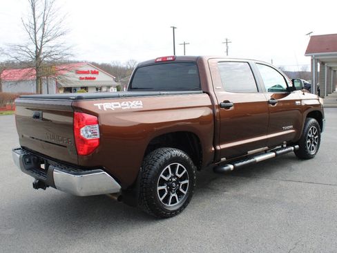 Used 2016 Toyota Tundra SR5 w/ TRD Off Road Package image 5