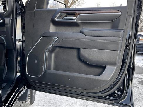 Used 2023 GMC Sierra 1500 Elevation image 11