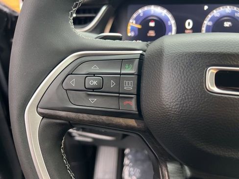 New 2025 Jeep Grand Cherokee Limited image 10