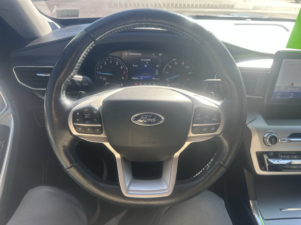 Used 2021 Ford Explorer XLT w/ Equipment Group 202A AWD/4WD image 21