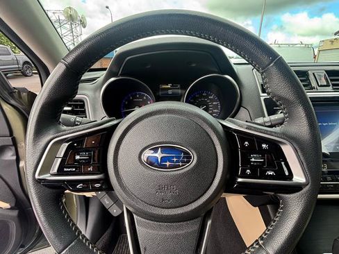 Used 2019 Subaru Outback 2.5i Limited w/ Popular Package #2 AWD/4WD image 14