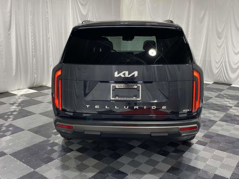New 2027 Kia Telluride S image 4