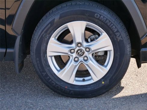Used 2020 Toyota RAV4 XLE image 9