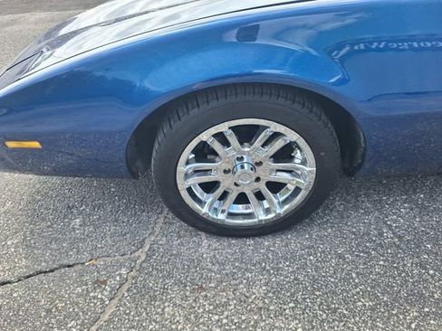 Used 1991 Pontiac Firebird Coupe RWD image 10