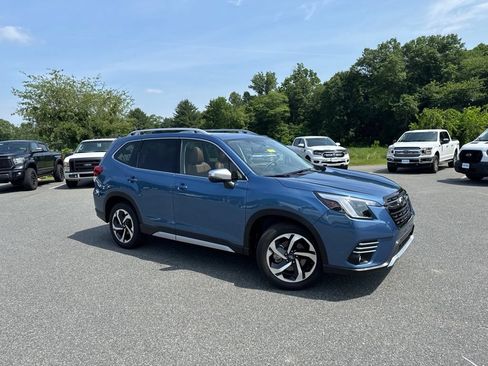 Used 2024 Subaru Forester Touring AWD/4WD image 1