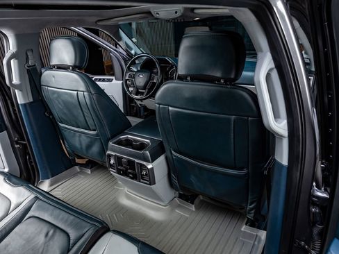 Used 2022 Ford F350 Limited image 28