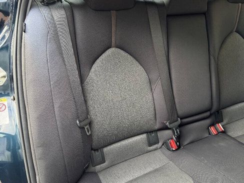 Used 2018 Toyota Camry LE FWD image 16