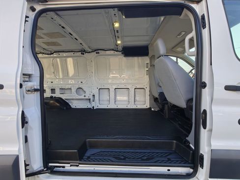 Used 2018 Ford Transit 250 148 Low Roof image 27
