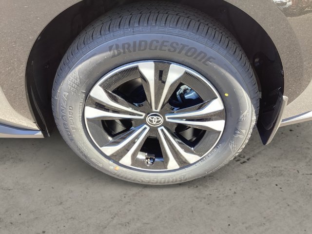 Used 2025 Toyota bZ4X FWD w/ Weather Package image 9