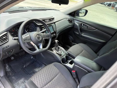 Used 2019 Nissan Rogue S FWD image 12