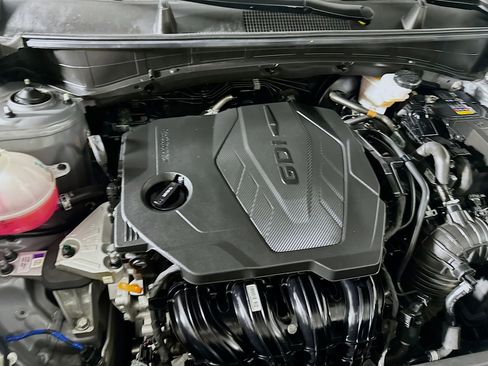 Used 2025 Kia Sportage LX image 31