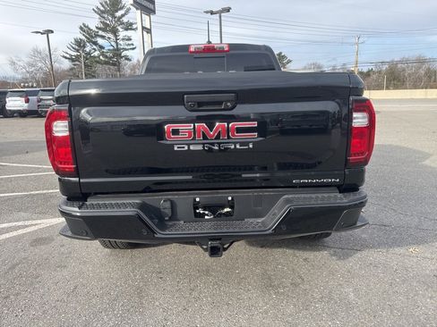 New 2025 GMC Canyon Denali image 5