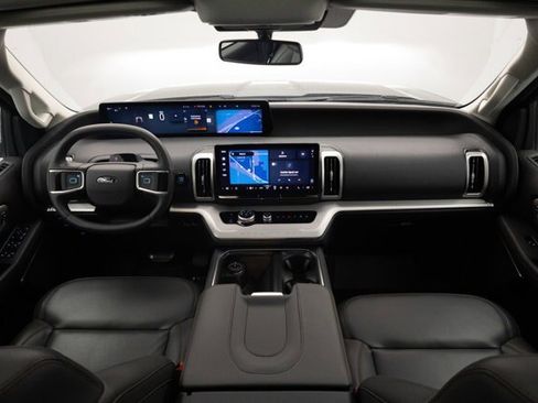 Certified 2025 Ford Expedition Max Active AWD/4WD image 2