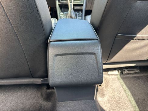 Used 2025 Volkswagen Jetta SE image 24