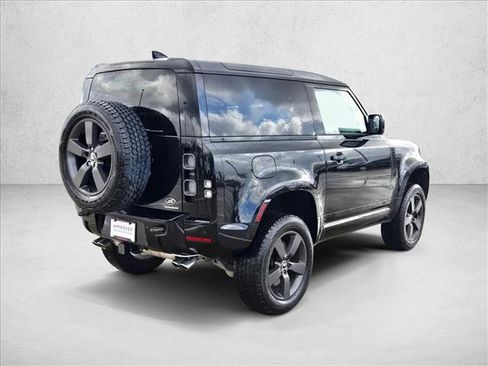 Certified 2023 Land Rover Defender 90 V8 image 6