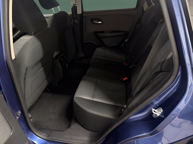 Used 2022 Nissan Rogue SV AWD/4WD image 12