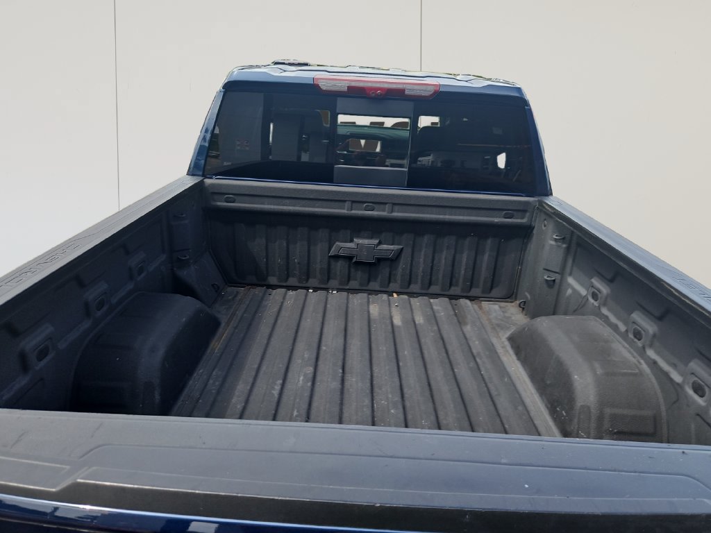 Certified 2023 Chevrolet Silverado 1500 LTZ AWD/4WD image 18