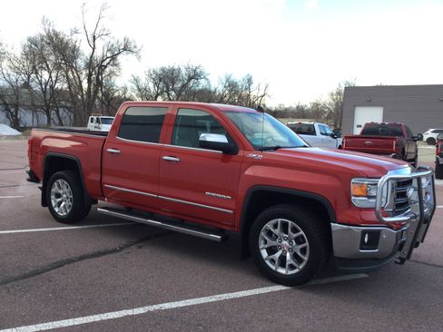 Used 2015 GMC Sierra 1500 SLT w/ SLT Crew Cab Value Package image 3