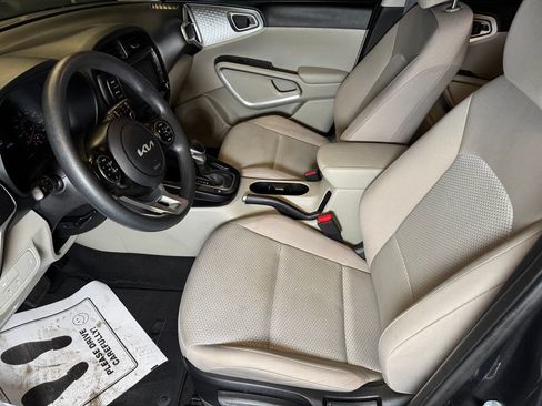 Used 2022 Kia Soul LX w/ Technology Package FWD image 20