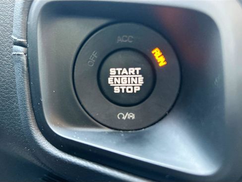 Used 2024 Jeep Wrangler Unlimited Rubicon AWD/4WD image 31