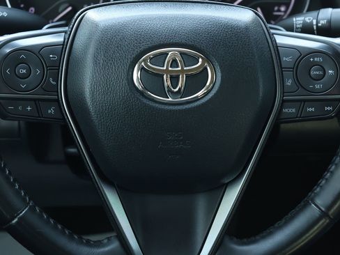 Used 2023 Toyota Camry SE w/ Convenience Package image 15