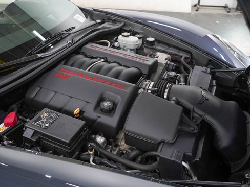 Used 2009 Chevrolet Corvette Convertible w/ Preferred Equipment Group RWD image 26