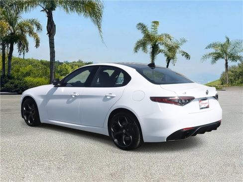 New 2025 Alfa Romeo Giulia image 4