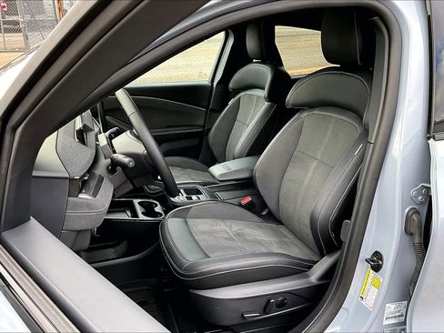 Used 2025 Ford Mustang Mach-E GT image 7