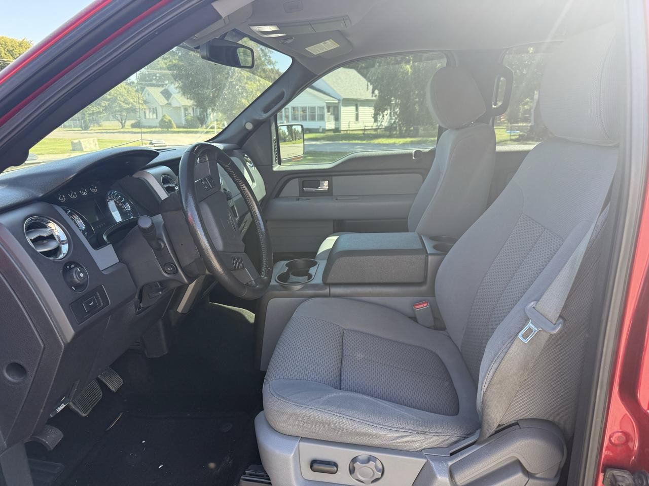Used 2012 Ford F150 XLT w/ XLT Chrome Pkg AWD/4WD image 11