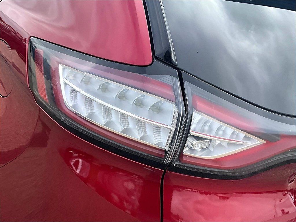 Used 2015 Ford Edge Titanium w/ Equipment Group 301A AWD/4WD image 25