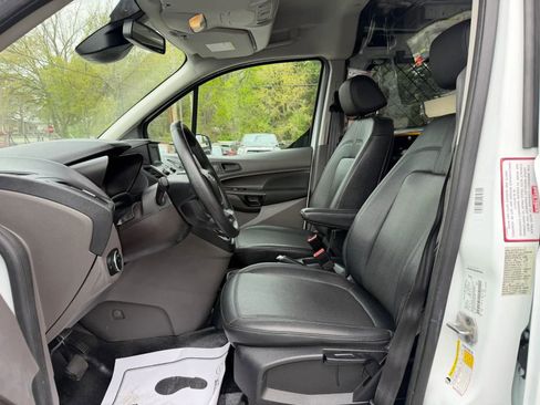 Used 2020 Ford Transit Connect XL image 12