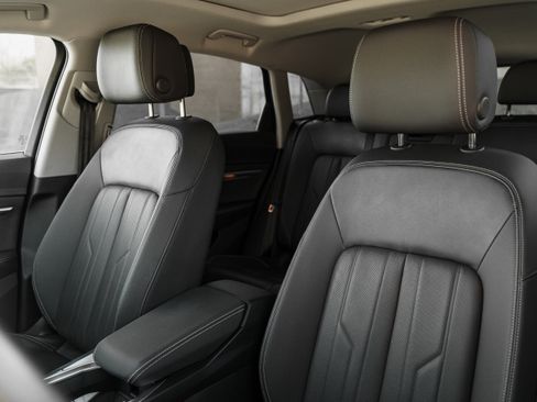 Certified 2024 Audi Q8 e-tron Premium Plus image 22