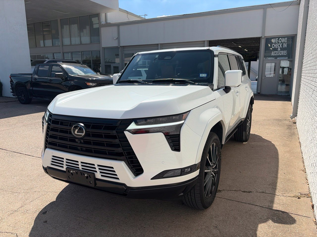 Used 2026 Lexus GX 550 AWD/4WD image 6