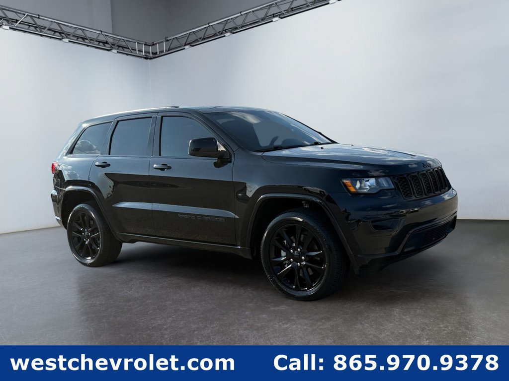 Used 2021 Jeep Grand Cherokee Laredo X AWD/4WD image 1