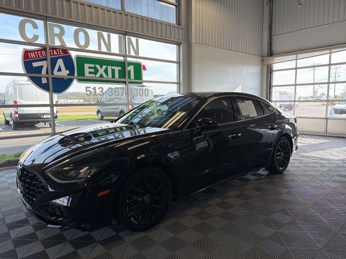 Used 2020 Hyundai Sonata SEL Plus w/ Tech Package image 3