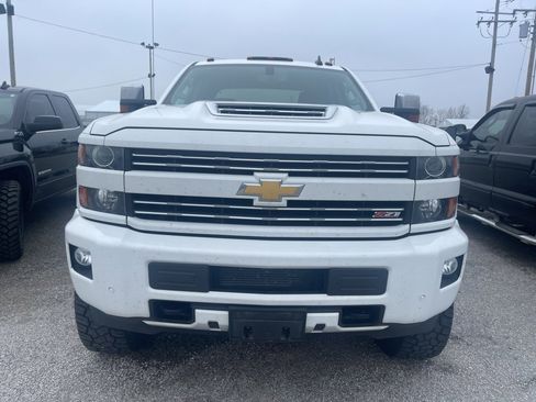 Used 2019 Chevrolet Silverado 2500 LTZ w/ Duramax Plus Package image 3