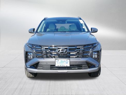 Used 2025 Hyundai Tucson Limited image 2