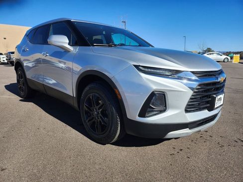Used 2021 Chevrolet Blazer LT image 2
