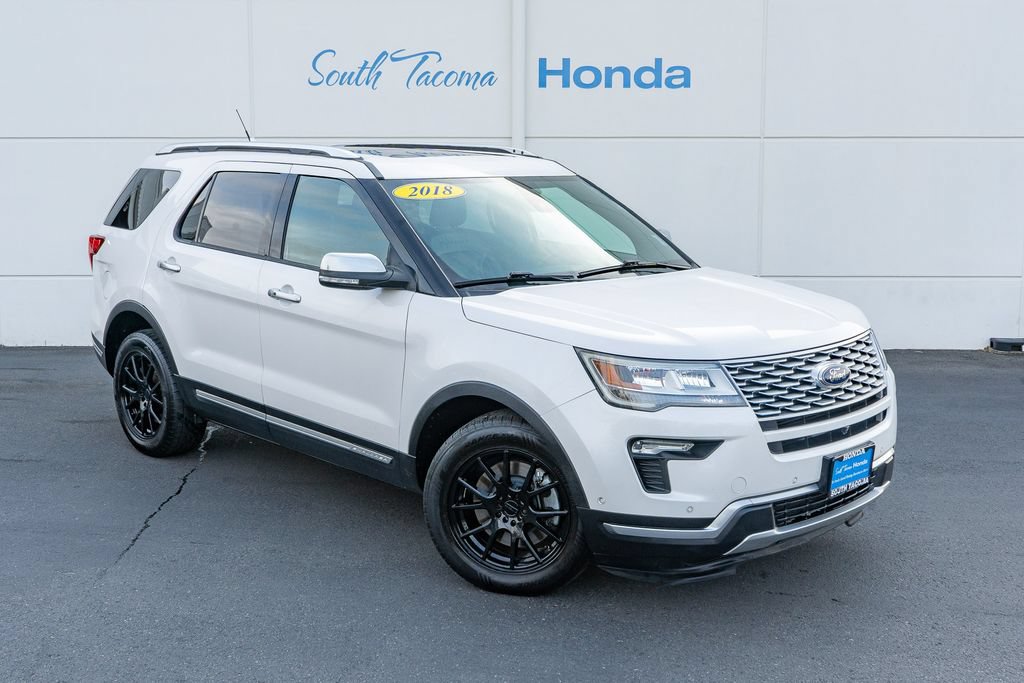 Used 2018 Ford Explorer Platinum AWD/4WD image 2