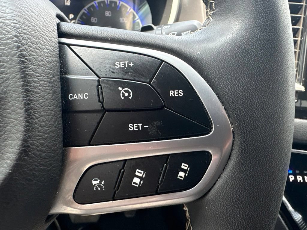 Used 2026 Chrysler Pacifica Select FWD image 29